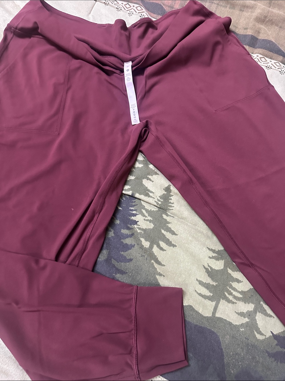 Women's LuluLemon Performance Pants
